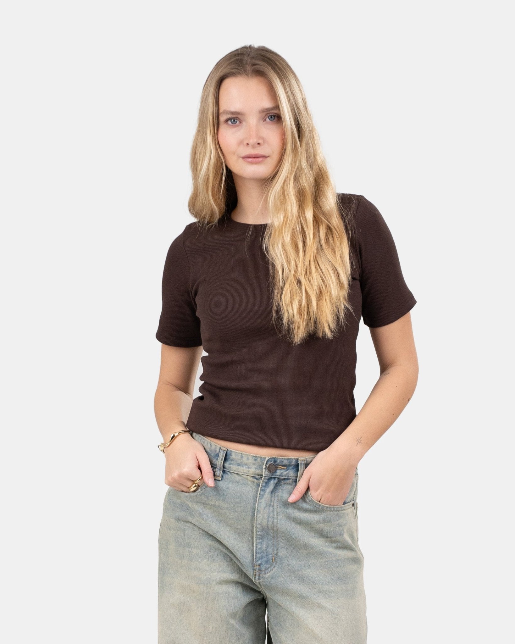 T-shirt With Fitted Sleeves Brown | Skagen - clothing.dk